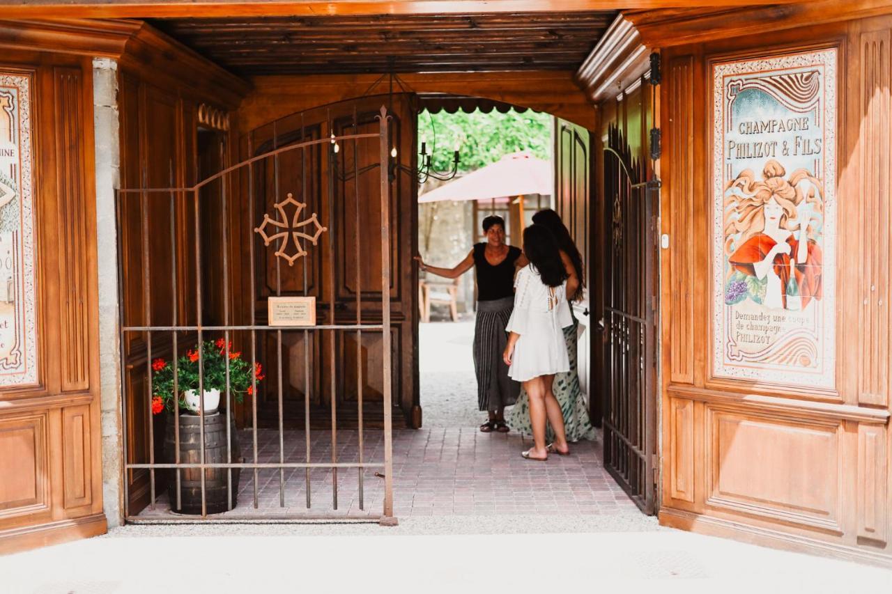 미르포아 데무르 드 라 카르마네 B&B 외부 사진